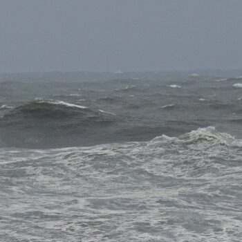 Für die Küstenregion Nordkaliforniens wurde zunächst eine Tsunami-Warnung ausgerufen