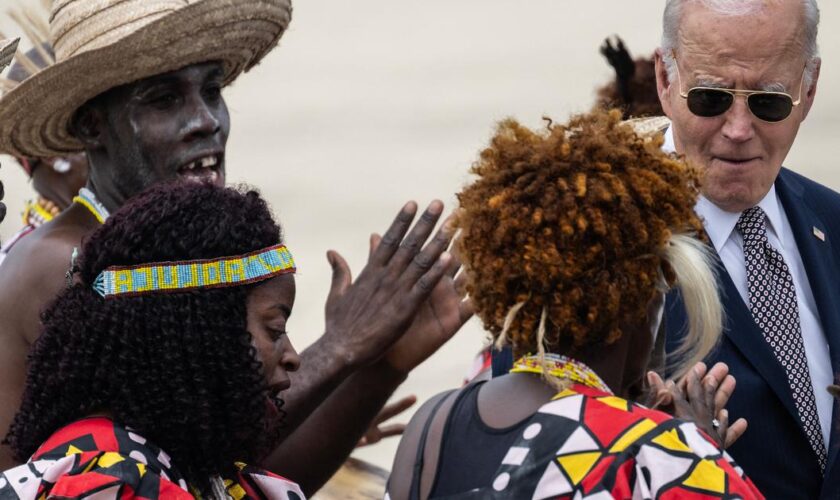 Biden sort le chéquier en Angola : 600 millions de dollars pour le corridor de Lobito