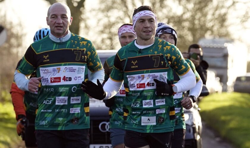 Kevin Sinfield on track to pass fundraising target in latest endurance challenge