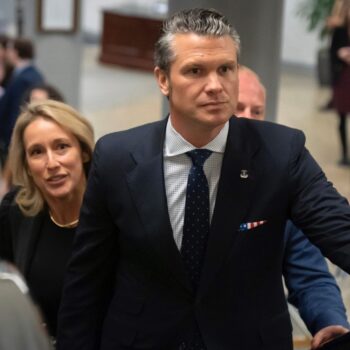 Dozens of prominent veterans sign onto letter supporting 'outstanding' Hegseth nomination amid controversies