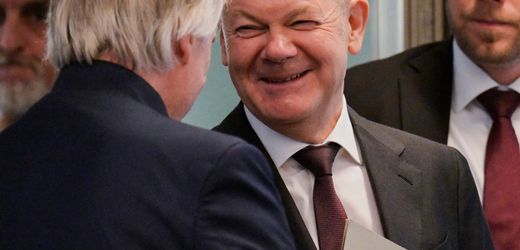 Cum-ex-Steueraffäre: Warum der Zeuge Olaf Scholz mit einem Lächeln ging