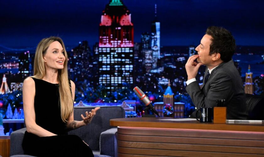 Why Angelina Jolie chose to go barefoot on The Tonight Show