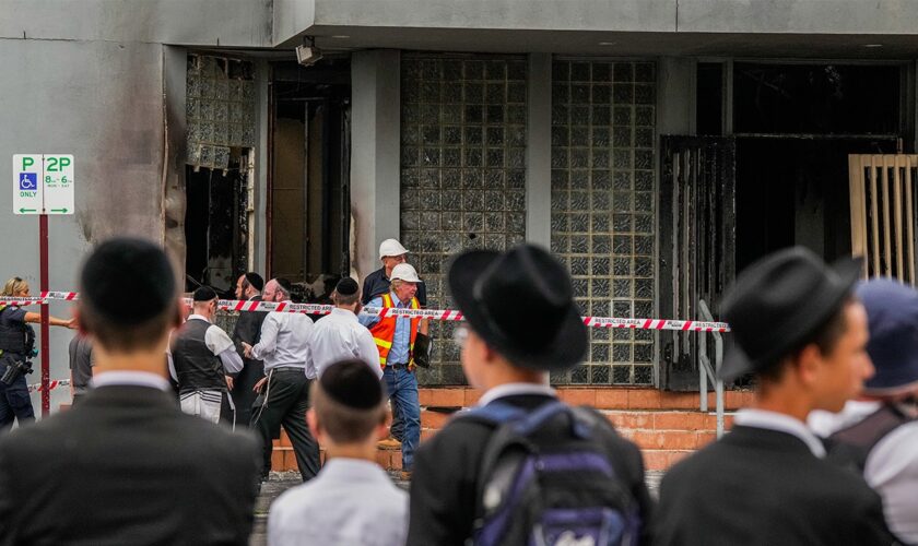 Melbourne synagogue set on fire in 'deliberate' attack, Australian PM vows 'zero tolerance for antisemitism'