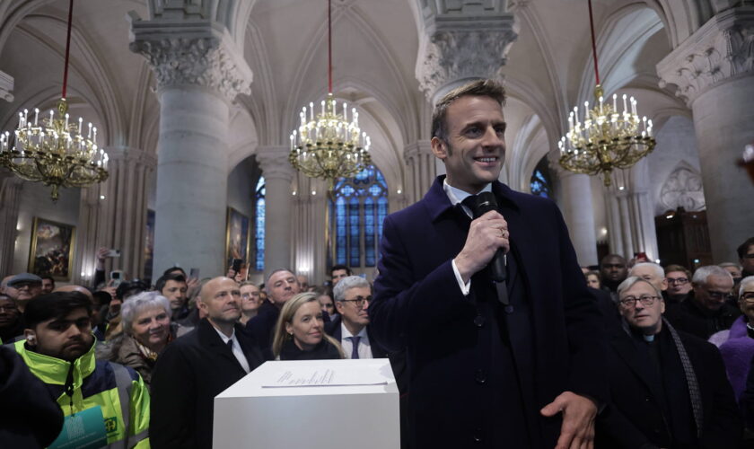 Discours d'Emmanuel Macron à Notre-Dame : les double sens et les messages à peine cachés du président