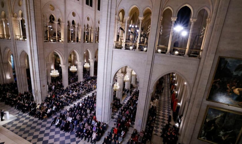 “Éblouissante”, Notre-Dame rouvre ses portes “dans un monde qui s’assombrit”