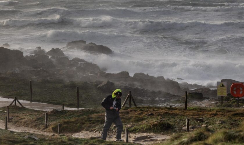 Intempéries, toit d’un Ehpad envolé… La tempête Darragh a fait des dégâts en France