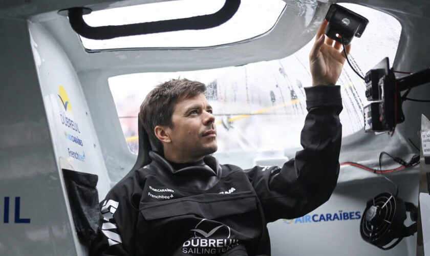 Sébastien Simon, actuel 2e du Vendée Globe, victime d’une avarie majeure