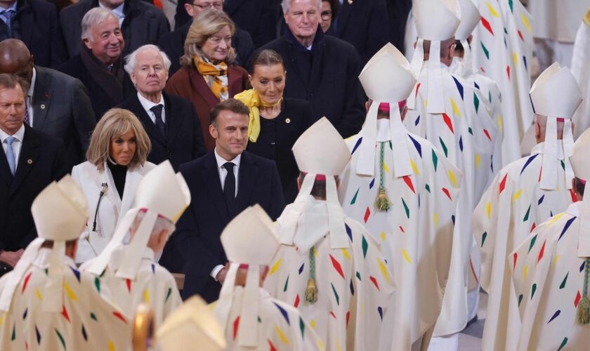 Nach Wiedereröffnung: Pariser Erzbischof hält erste Messe in Notre-Dame