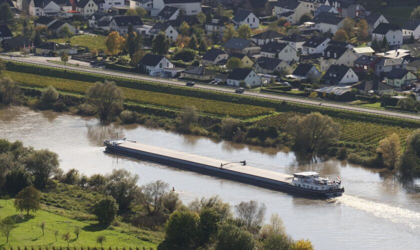 Schiff auf der Mosel (Symbolbild)