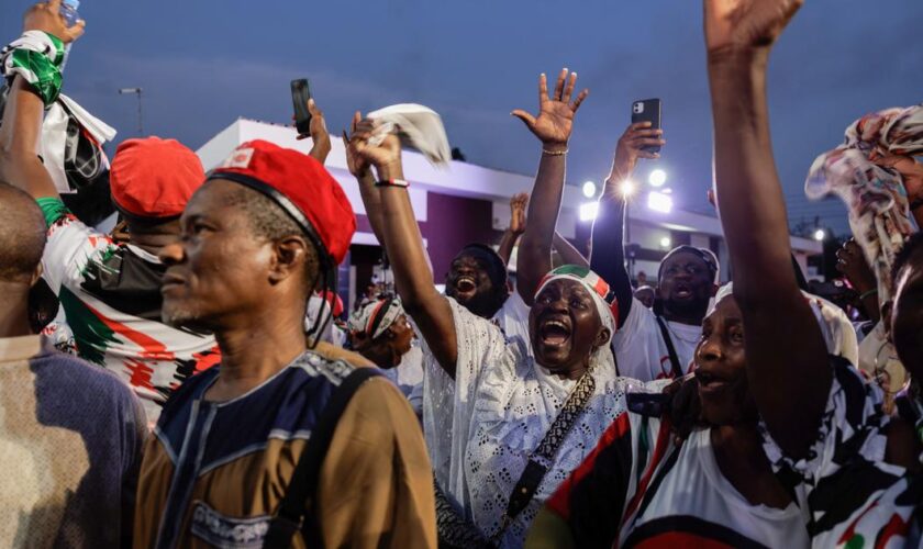 Au Ghana, une présidentielle en “48 heures chrono”, avec “élégance” et sans violence