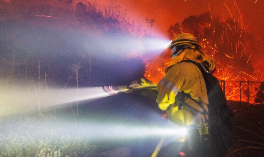 Malibu von verheerendem Waldbrand bedroht