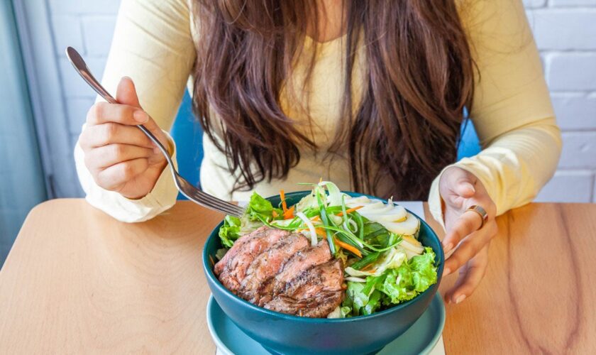 Is eating once a day a good idea? Experts share varying opinions on the ‘OMAD diet’