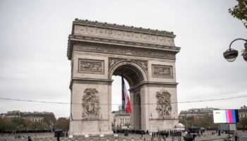 Alerte à la bombe à l'Arc de Triomphe : le monument évacué et des recherches en cours