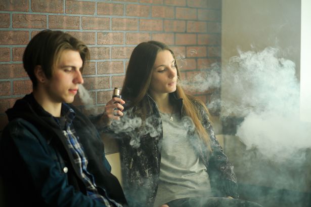 Experts issue dire vape warning after teen left vomiting neon green as organs failed