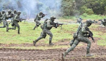 Des soldats participent à des exercices militaires à la base de Hualien, le 30 janvier 2018 à Taïwan