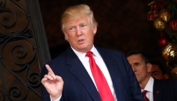 U.S. President-elect Donald Trump talks to members of the media at Mar-a-Lago estate in Palm Beach, Florida, U.S., December 21, 2016. REUTERS/Carlos Barria