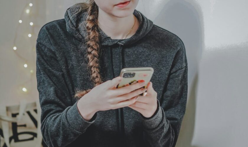 «Un appel, c’est presque un traumatisme»: téléphoner, le cauchemar des ados