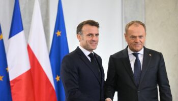 Emmanuel Macron et Donald Tusk à Varsovie, le 12 décembre 2024.