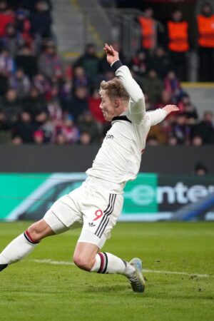 Viktoria Plzen vs Man Utd LIVE: Europa League result and reaction as Hojlund brace ensures win