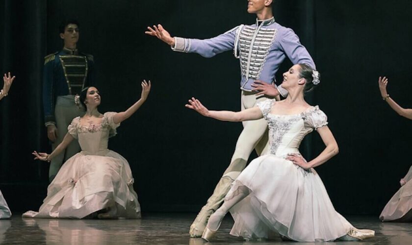 Les danseurs du Ballet de l’Opéra de Paris lèvent leur mouvement de grève