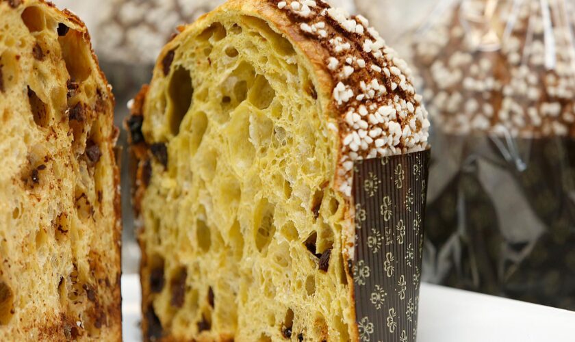 Le panettone, brioche star de Noël, a un secret pour préserver sa légèreté et sa forme arrondie