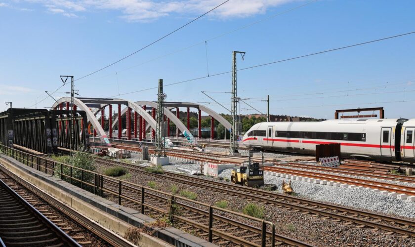 Bahnsanierung: Bahn gibt gesperrte Strecke Hamburg-Berlin wieder frei