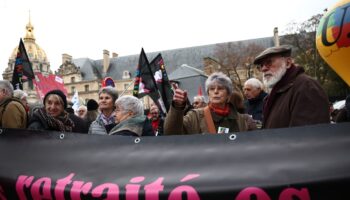 Un rassemblement à Paris pour demander que les retraites soient augmentées en fonction de l'inflation, le 3 décembre 2024