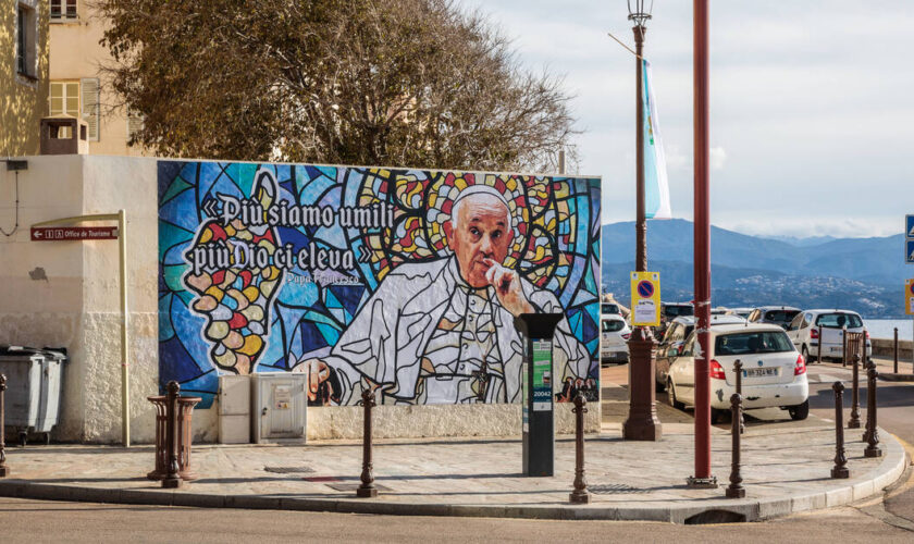 Visite du pape en Corse : la ferveur et la fierté d’une île, en attente de reconnaissance