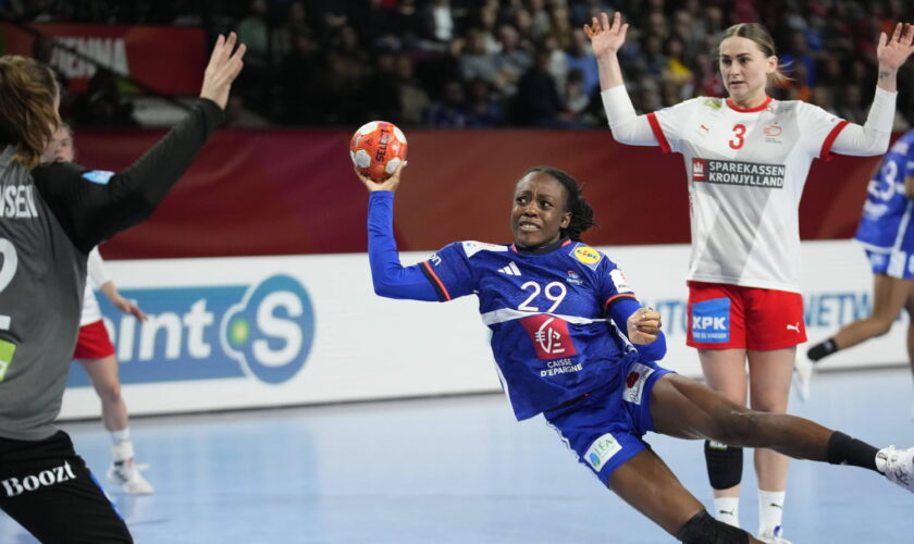 HANDBALL. France - Danemark : des Bleues très embêtées, suivez le match en direct