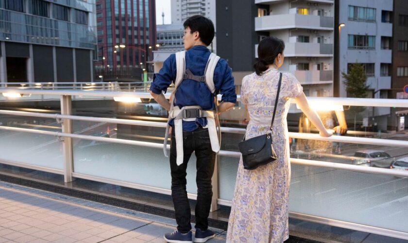 Tokyo passe à la semaine de quatre jours pour relancer la natalité