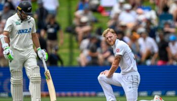 England’s bowlers frustrated by New Zealand openers