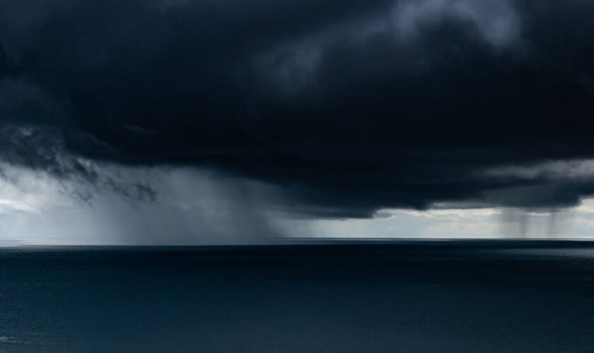 Cyclone Chido : Mayotte placée en alerte rouge à partir de vendredi soir, la population appelée à se confiner