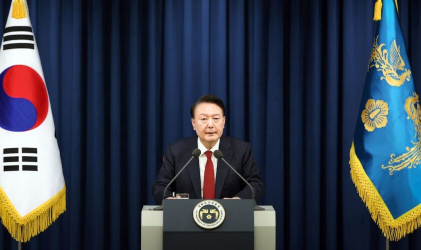 Le président sud-coréen Yoon Suk Yeol prononçant un discours pour déclarer la loi martiale à Séoul, le 3 décembre 2024