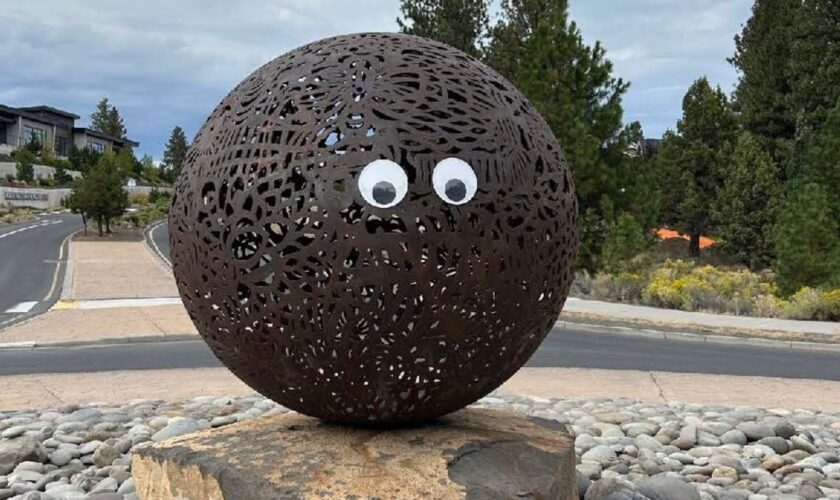 A pair of googly eyes placed on a public art sculpture in Bend, Oregon. Pic: City of Bend, Oregon