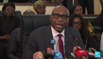 Sénégal: révoqué, le maire de Dakar évoque un recours et dénonce une "dictature"