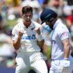 England struggle to 54 for two at lunch in Hamilton