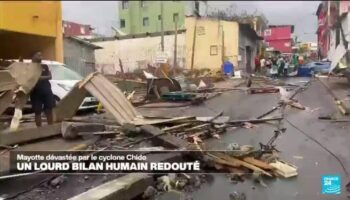 Cyclone Chido à Mayotte : au moins deux morts, une "situation dramatique"