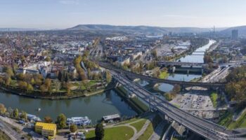 Baden-Württemberg: Mehrere Tausend Liter Öl im Neckar