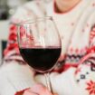 Drinking wine at the right time of day could help body burn more fat