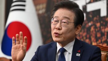 Le chef du Parti démocrate, Lee Jae-myung, principale figure de l'opposition en Corée du Sud, donne une interview à l'AFP le 6 décembre 2024 à Séoul