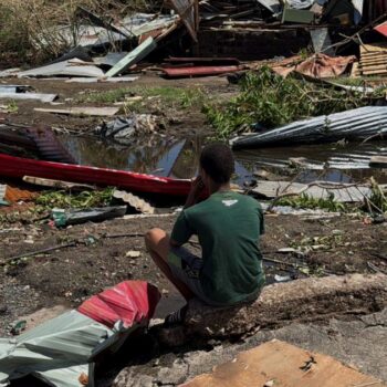 Mayotte “dévastée” et “traumatisée” par le cyclone Chido