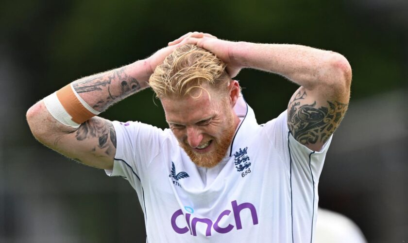 Ben Stokes hit by fresh injury blow as England toil in third Test