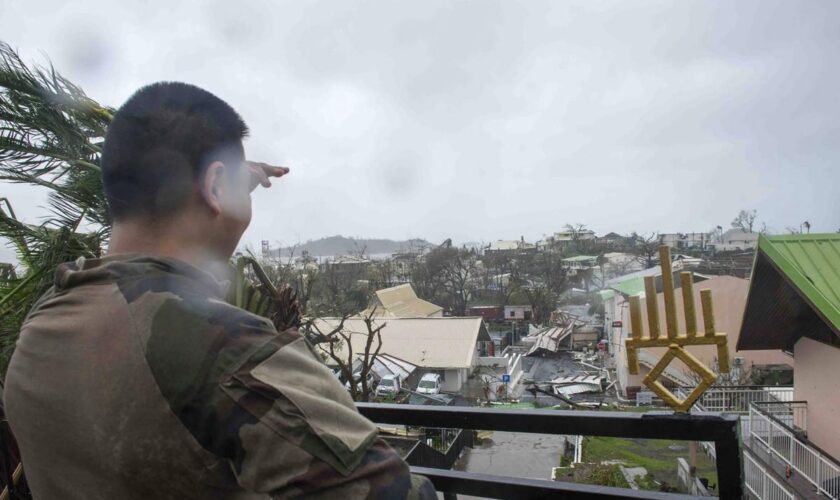 Cyclone Chido à Mayotte : course contre la montre pour les secours, les autorités craignent un très lourd bilan