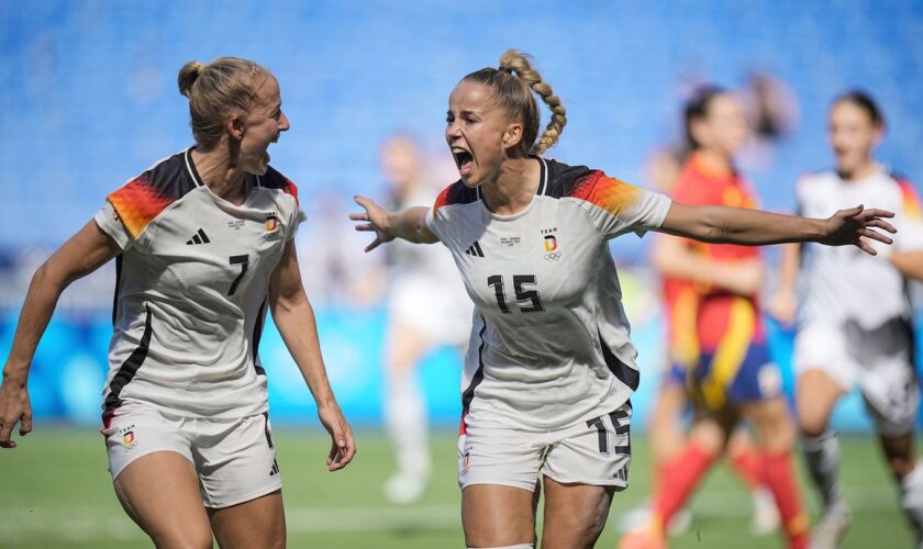 Wollen auch bei der EM jubeln: Lea Schüller und Giulia Gwinn Foto: Laurent Cipriani/AP/dpa