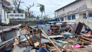 Cyclone Chido à Mayotte : 10 photos qui montrent l’étendue des dégâts dans le petit archipel français