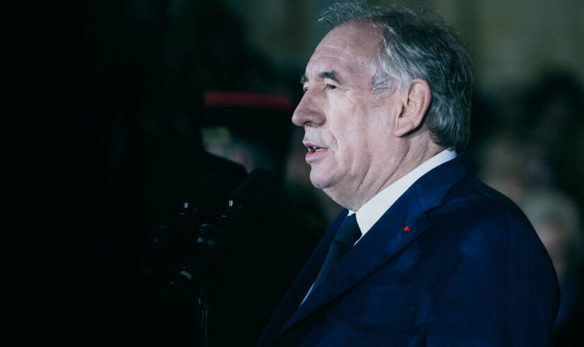 En pleine crise à Mayotte, François Bayrou va présider un conseil municipal dans sa ville de Pau