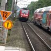 Sturmböen in und um Hamburg sorgen am frühen Morgen für erhebliche Verspätungen. (Symbolbild) Foto: Jonas Walzberg/dpa