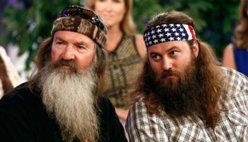 ‘Duck Dynasty’ star Phil Robertson battling blood disorder, fractured back, possible 'ministrokes'