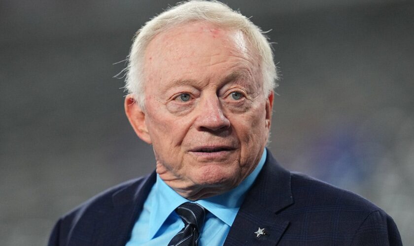 Cowboys owner Jerry Jones says raccoon, squirrel are among dietary preferences