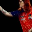 Darts-WM: Trans Spielerin Noa-Lynn van Leuven wird freundlich empfangen, aber verliert